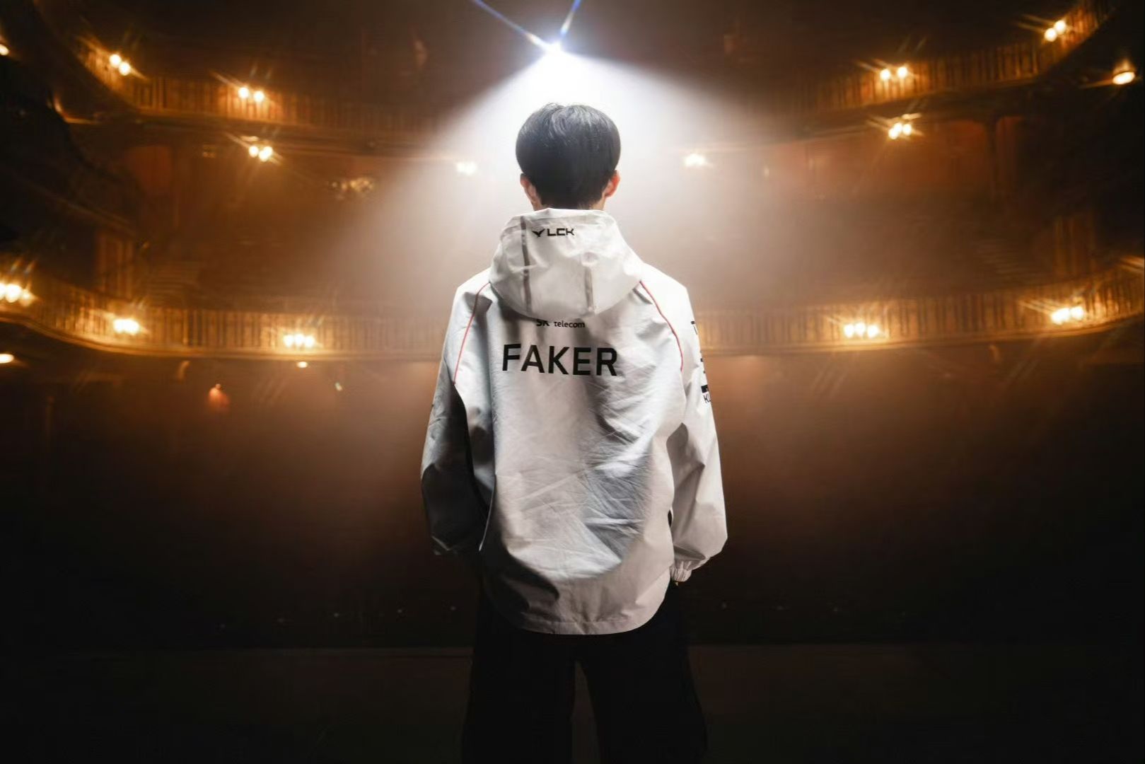 宁王： Invictus Gaming 训练不多，磨合也不够，在德国杯上输球是正常的，黑粉们正在高潮